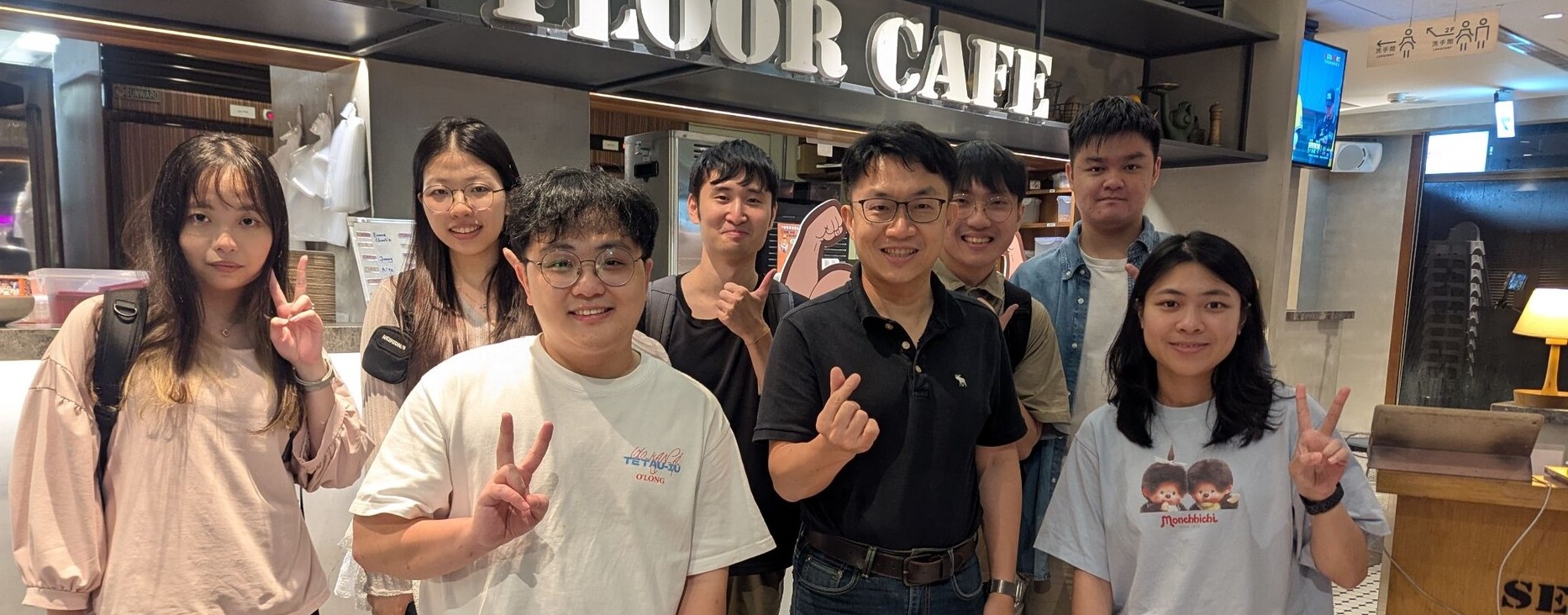 恭喜 實驗室 楊智 獲取博士學位 張詩辰/蔡紀彬 碩士畢業 袁晨諭赴德國交換一學期